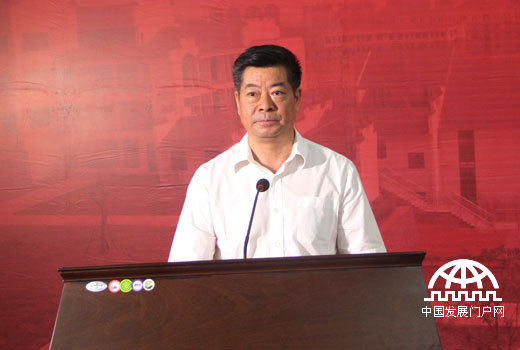2014年6月7日，由中华少年儿童慈善救助基金会发起建设的共青儿童村正式建成启用，江西省委常委、统战部部长蔡晓明讲话。中国网/中国发展门户网 魏博 摄