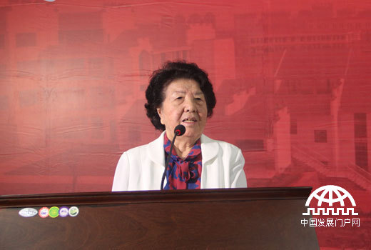 2014年6月7日，由中华少年儿童慈善救助基金会发起建设的共青儿童村正式建成启用，江西省原省委书记万绍芬讲话。中国网/中国发展门户网 魏博 摄